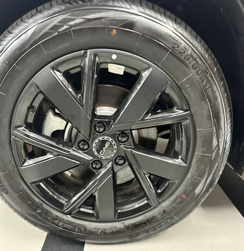 A Transformação das Rodas BYD em Black Piano