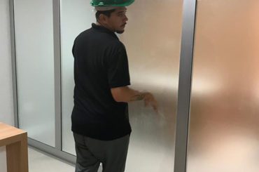 Aplicação de Insulfilm Jateado em Escritório em Ipanema