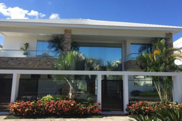 Aplicação de Insulfilm em casa na Barra reduz o calor interno do Imóvel