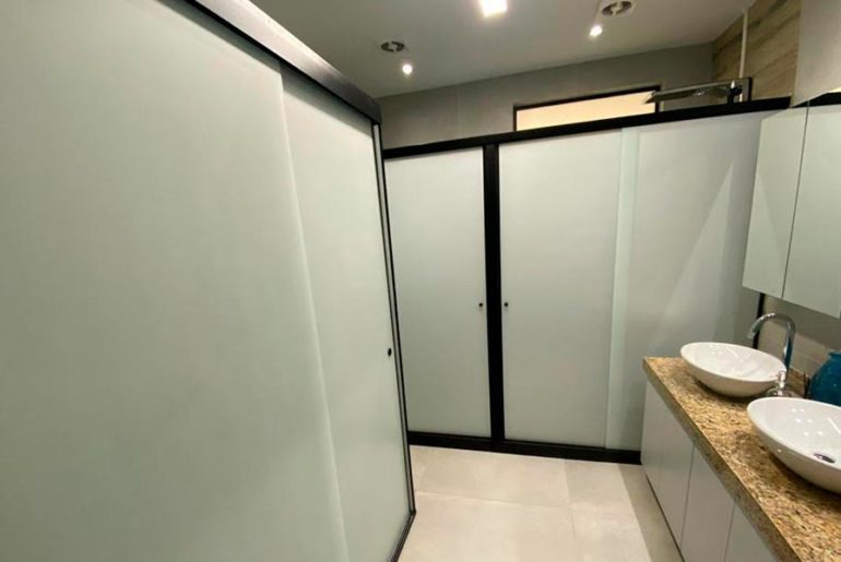 blindex-banheiro-insulfilm-jateado-decorativo-rj