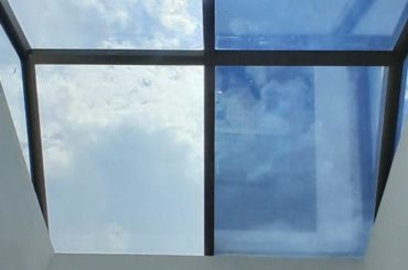 Insulfilm em janela no teto