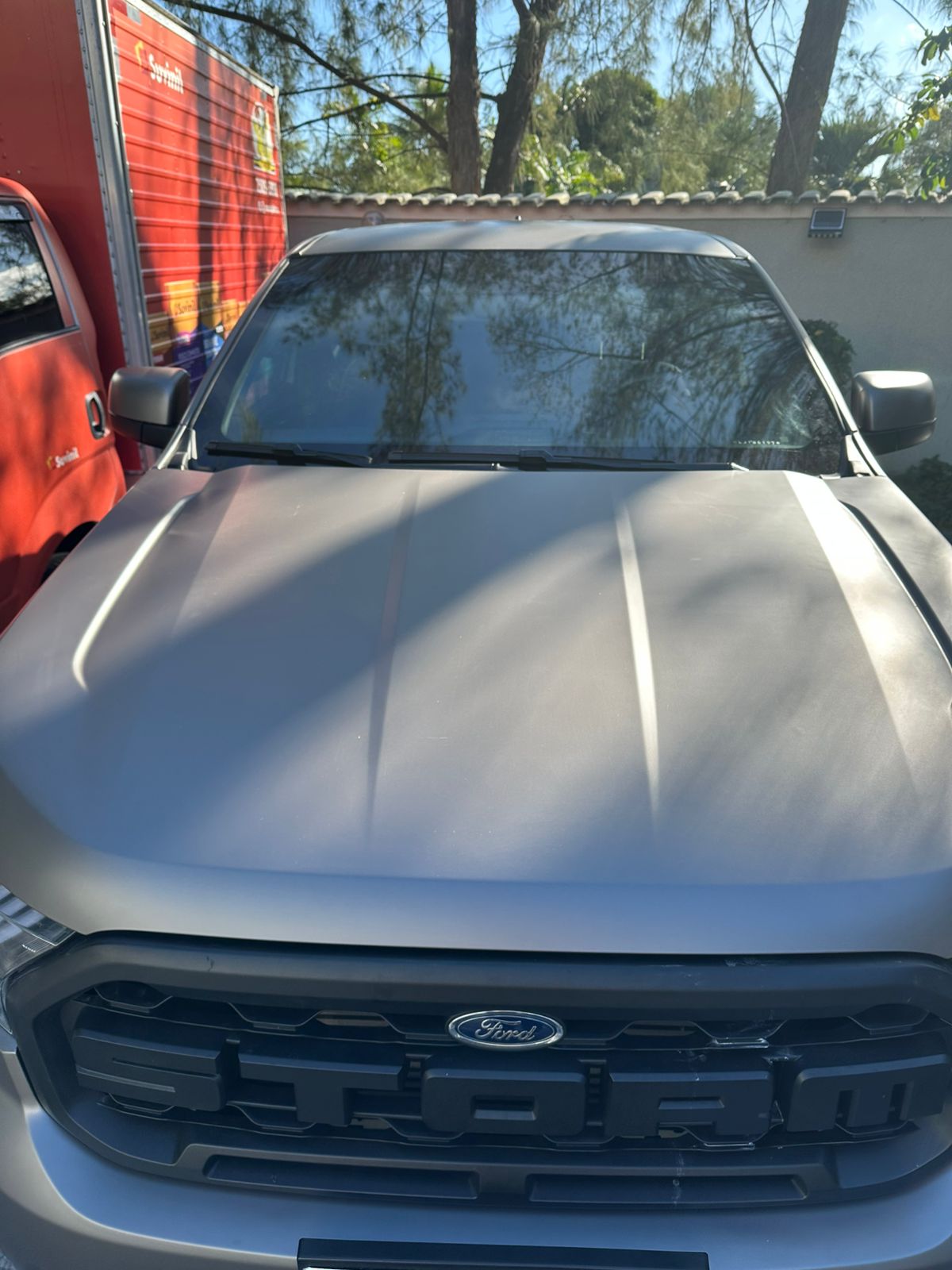 Envelopamento Total em Cinza Fosco no Ford Stoam Envelopamento Total em Cinza Fosco no Ford Stoam